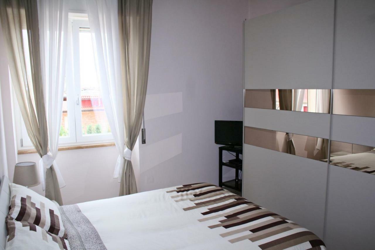 Apartmán La Casa Di Giulia Caserta Exteriér fotografie